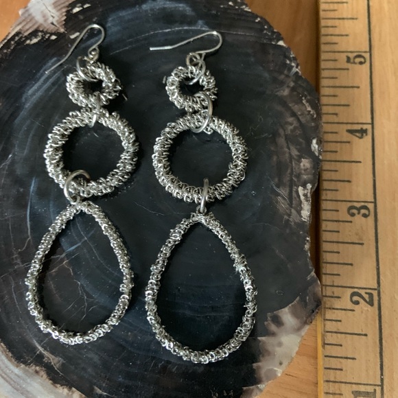 Earring - Picture 2 of 3